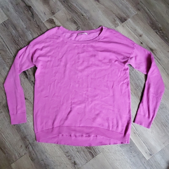 GAP Sweaters - GAP Thin Sweater